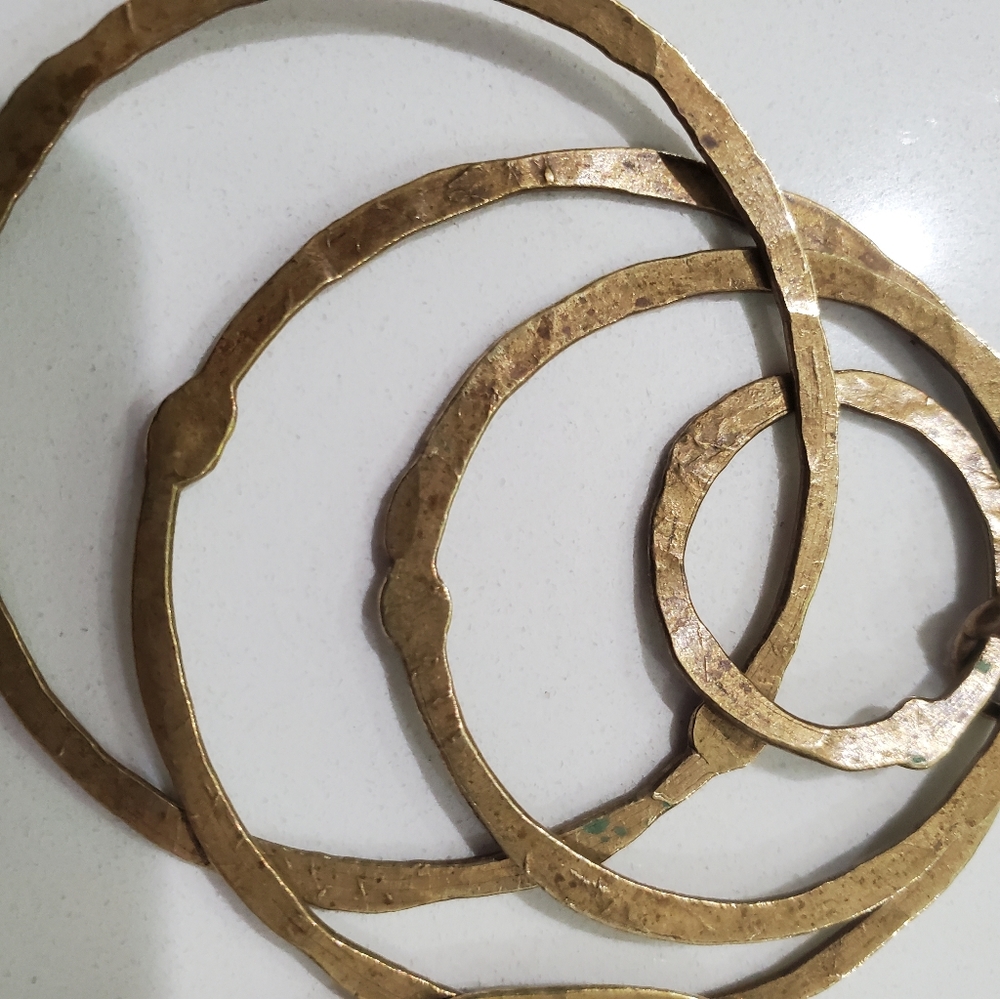 Gold bangles - Picture 3 of 3